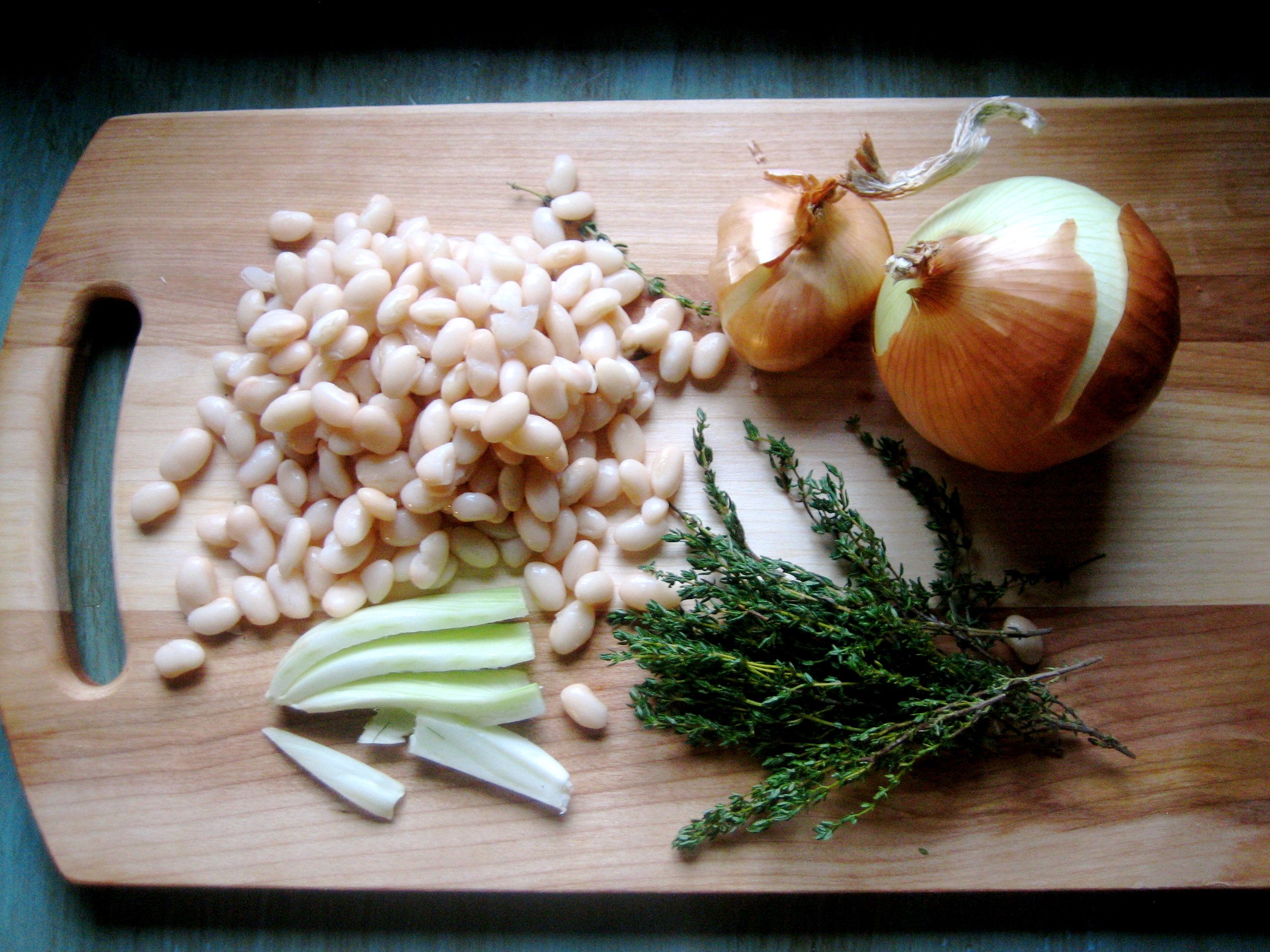 Ghent White Bean and Leek Soup with Thyme