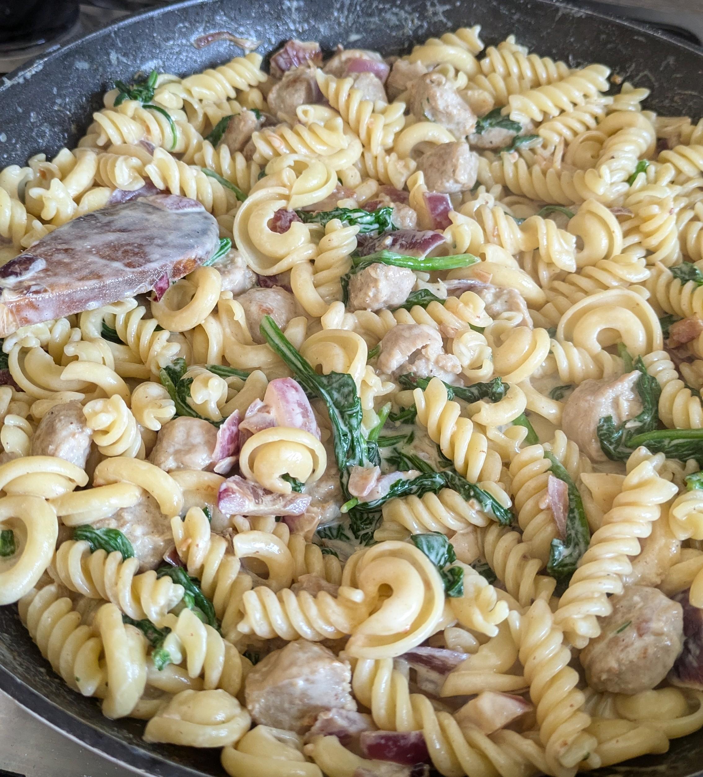 One-Pot Tomato Sausage Pasta with Spinach and Garlic