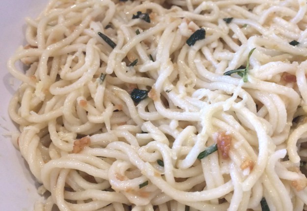 Garlic-Pepper Spaghetti with Fresh Herb Toss