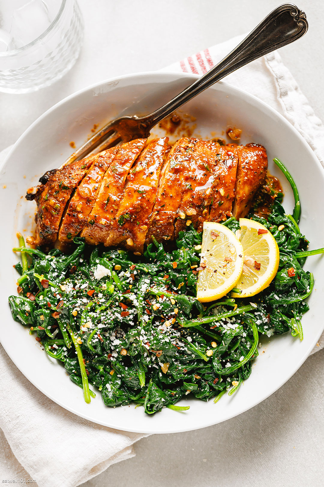 Lemon-Garlic Pesto Chicken with Sautéed Spinach