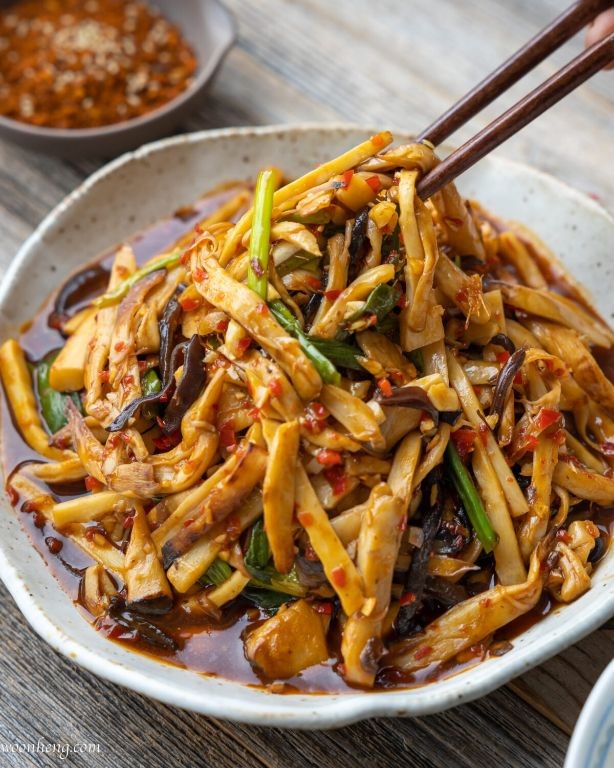 Sichuan Spicy Pork Soup with Bamboo Shoots