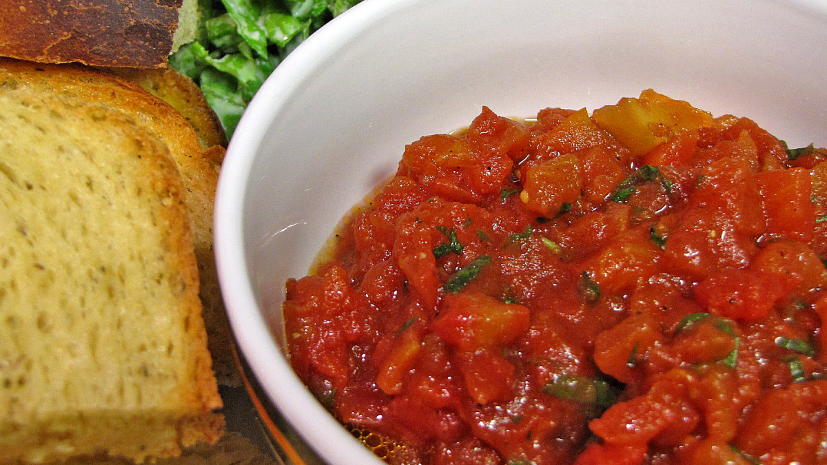 Bitter-Sweet Tomato Bruschetta