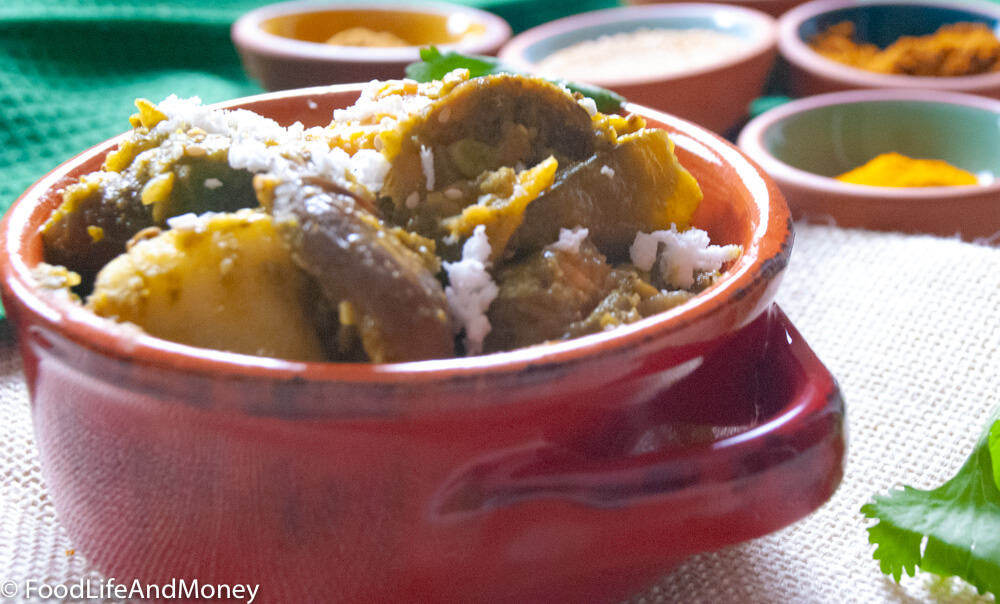 Slow-Cooked Vegetable Undhiyu