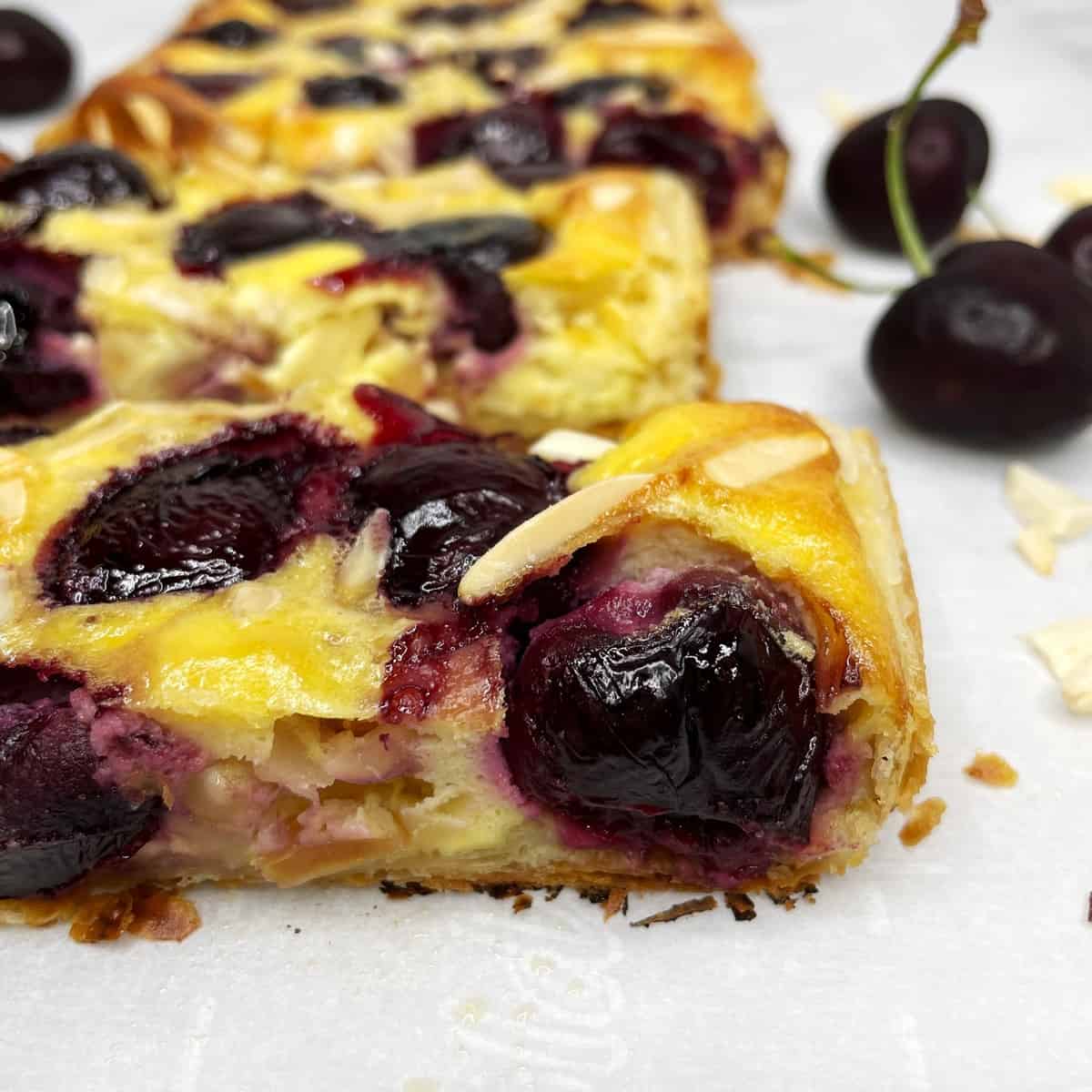 Herb-Roasted Cherry Tomato Tart with Puff Pastry
