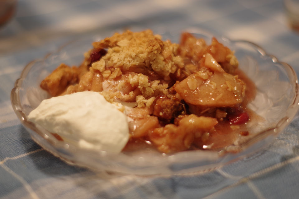 Slow-Cooked Apple Cherry Stew with Oat Crumble