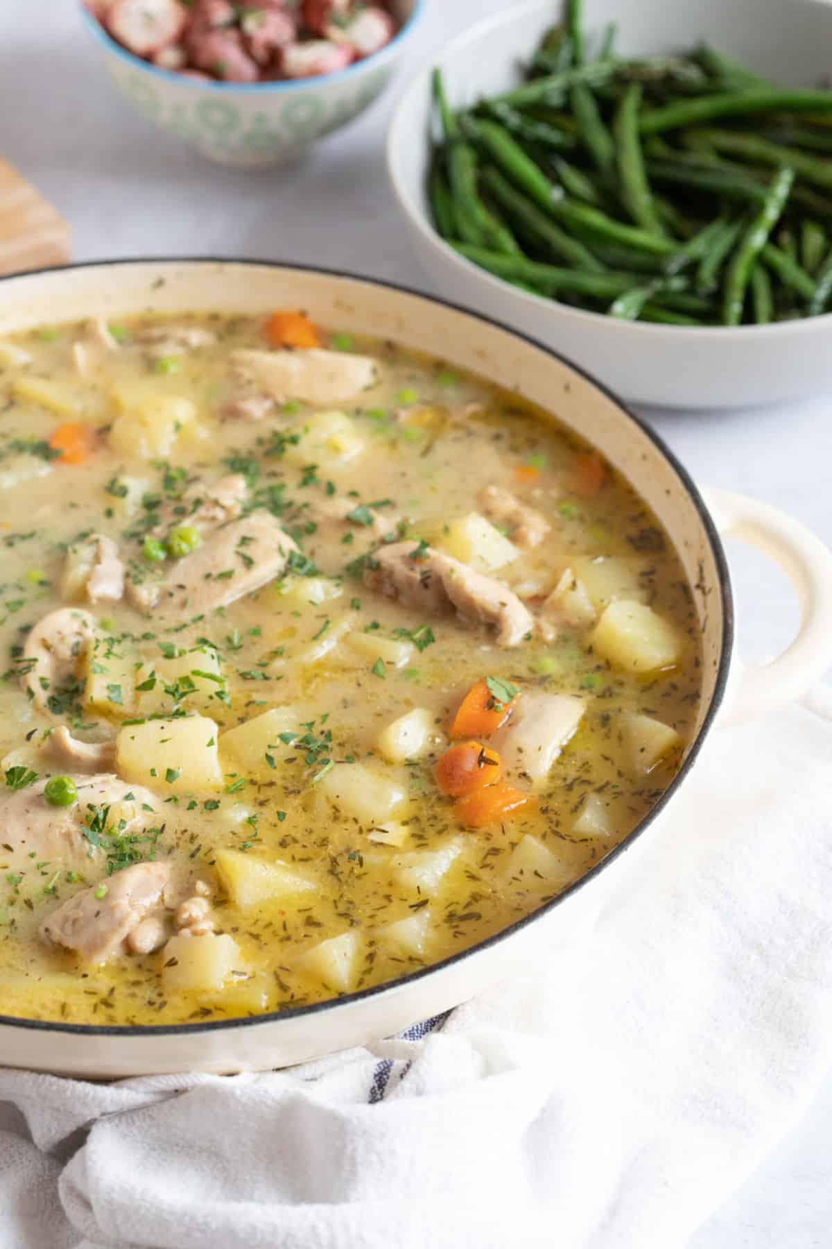 Slow-Cooked Chicken Vegetable Stew