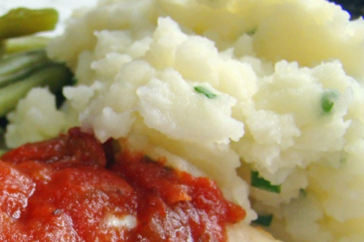 Velvety Mashed Potatoes with Chive
