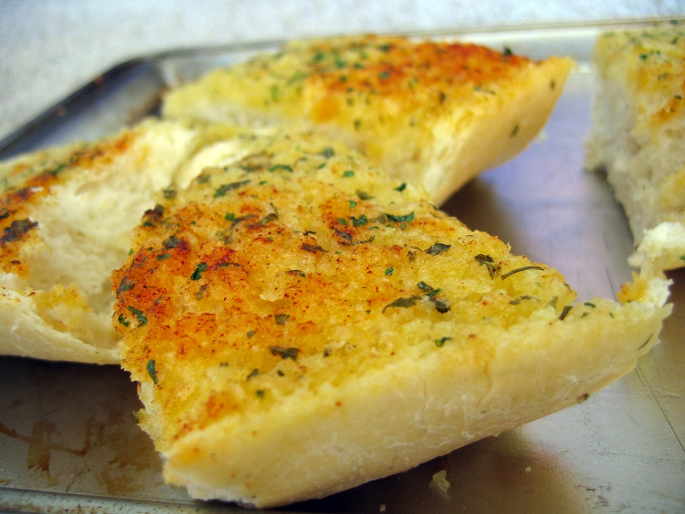 Fresh Parsley Garlic Bread