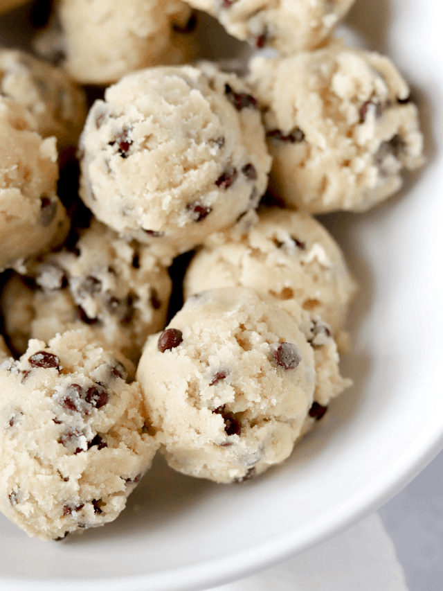 Chilled Chocolate Chip Cookie Dough Bites