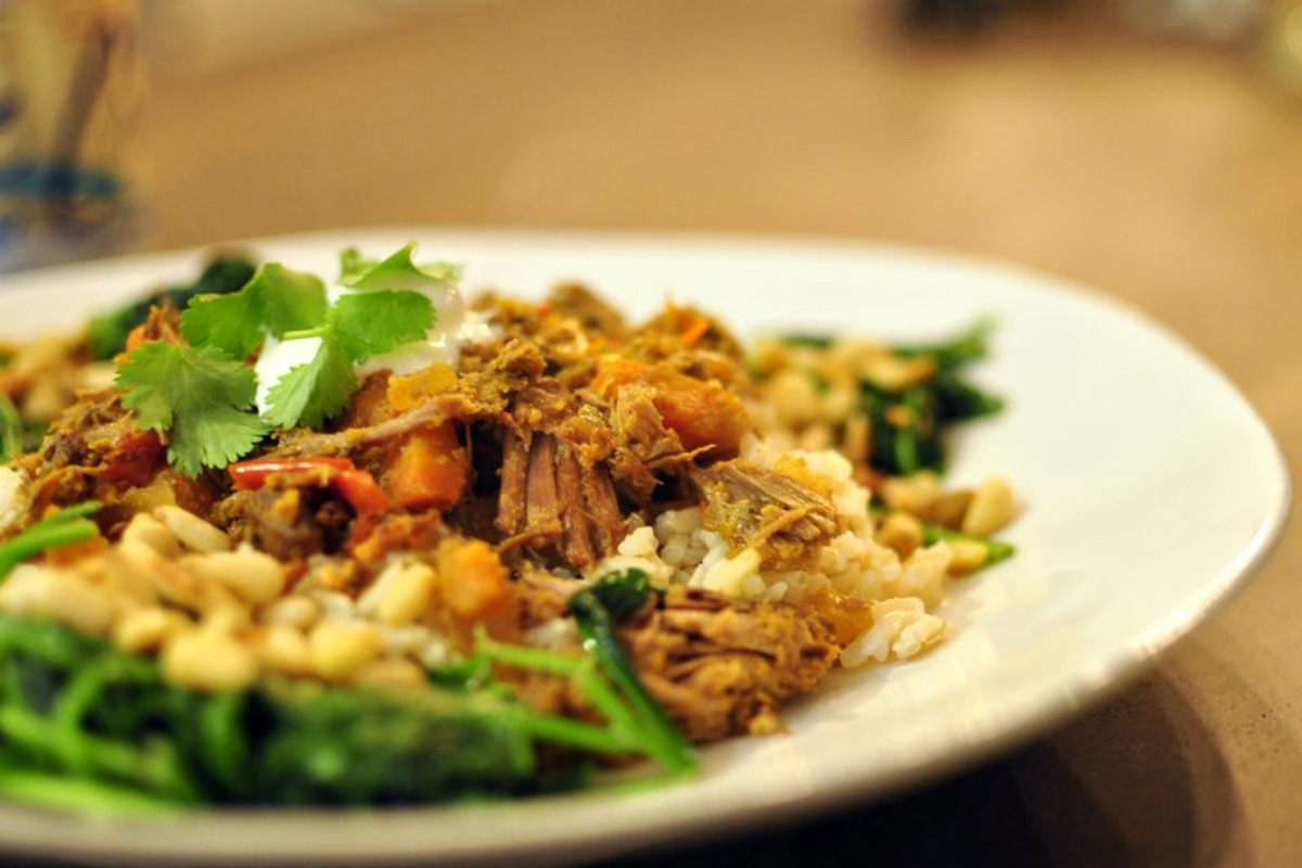 Simmered Lamb Vindaloo with Vinegar and Cloves