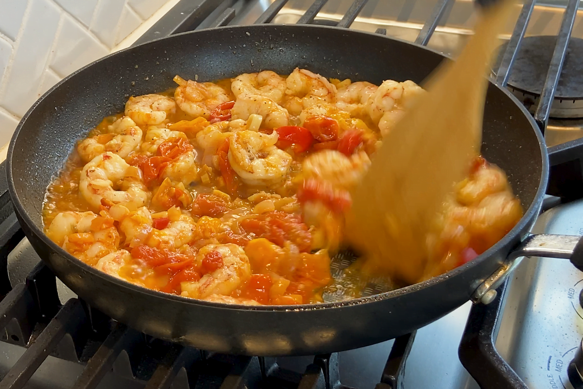 Sautéed Shrimp with Cherry Tomatoes and Lemon