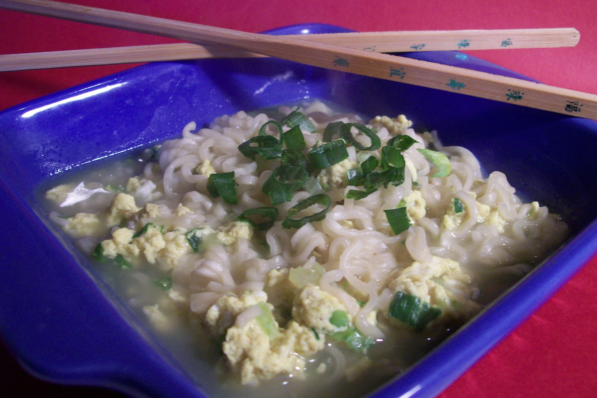 Quick Ramen Noodle Soup with Soft-Boiled Eggs