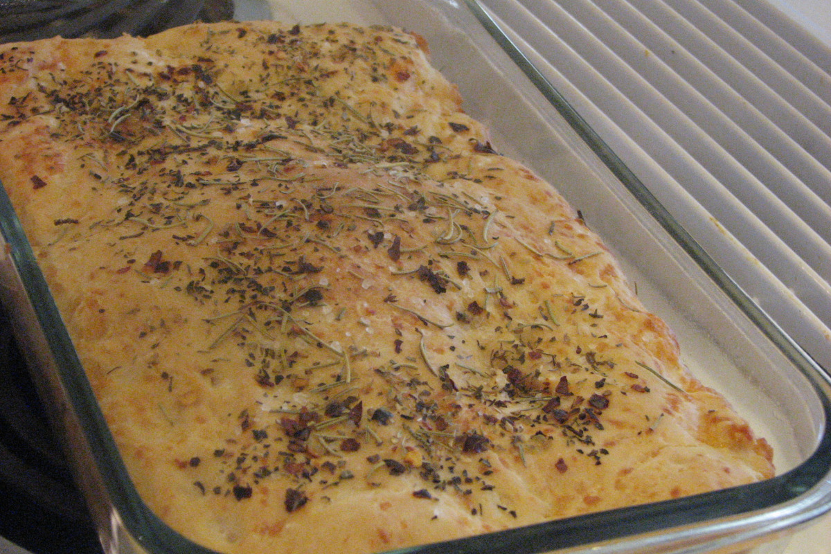No-Knead Garlic-Herb Flatbread with Cheese Topping