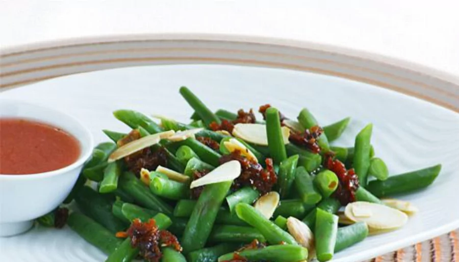 Lemon-Dill Green Bean Salad with Toasted Almonds