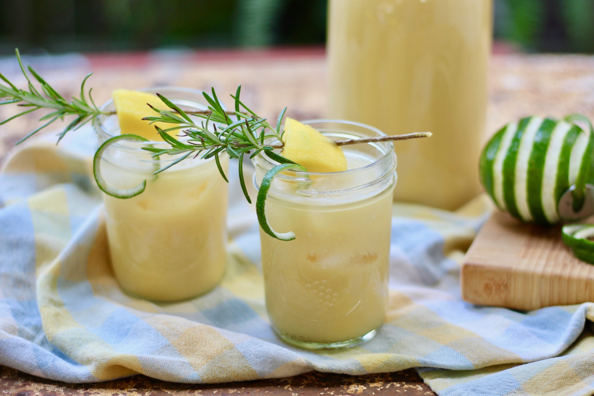 Coconut Mango Spritz