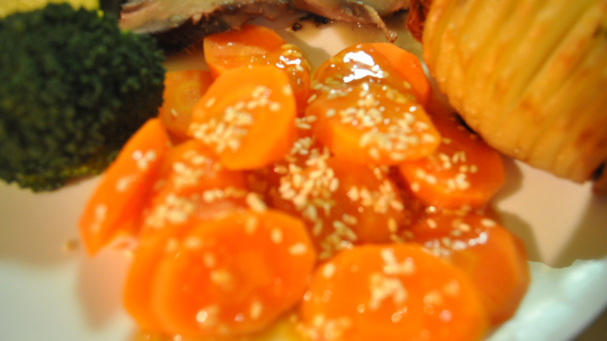 Sesame-Ginger Glazed Carrots with Cashews