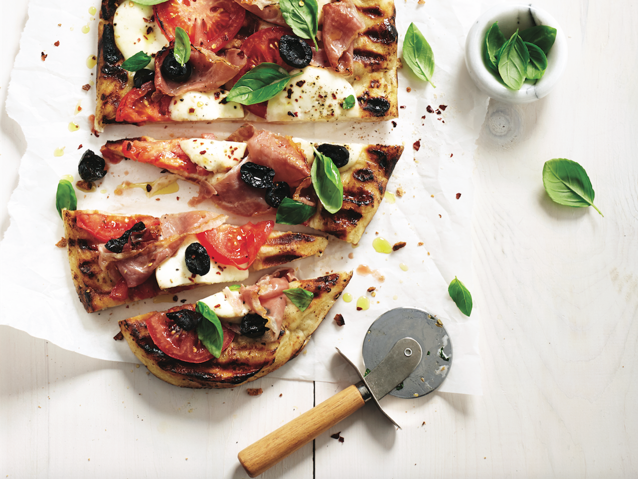 Turkish Za'atar Pizza with Crispy Crust