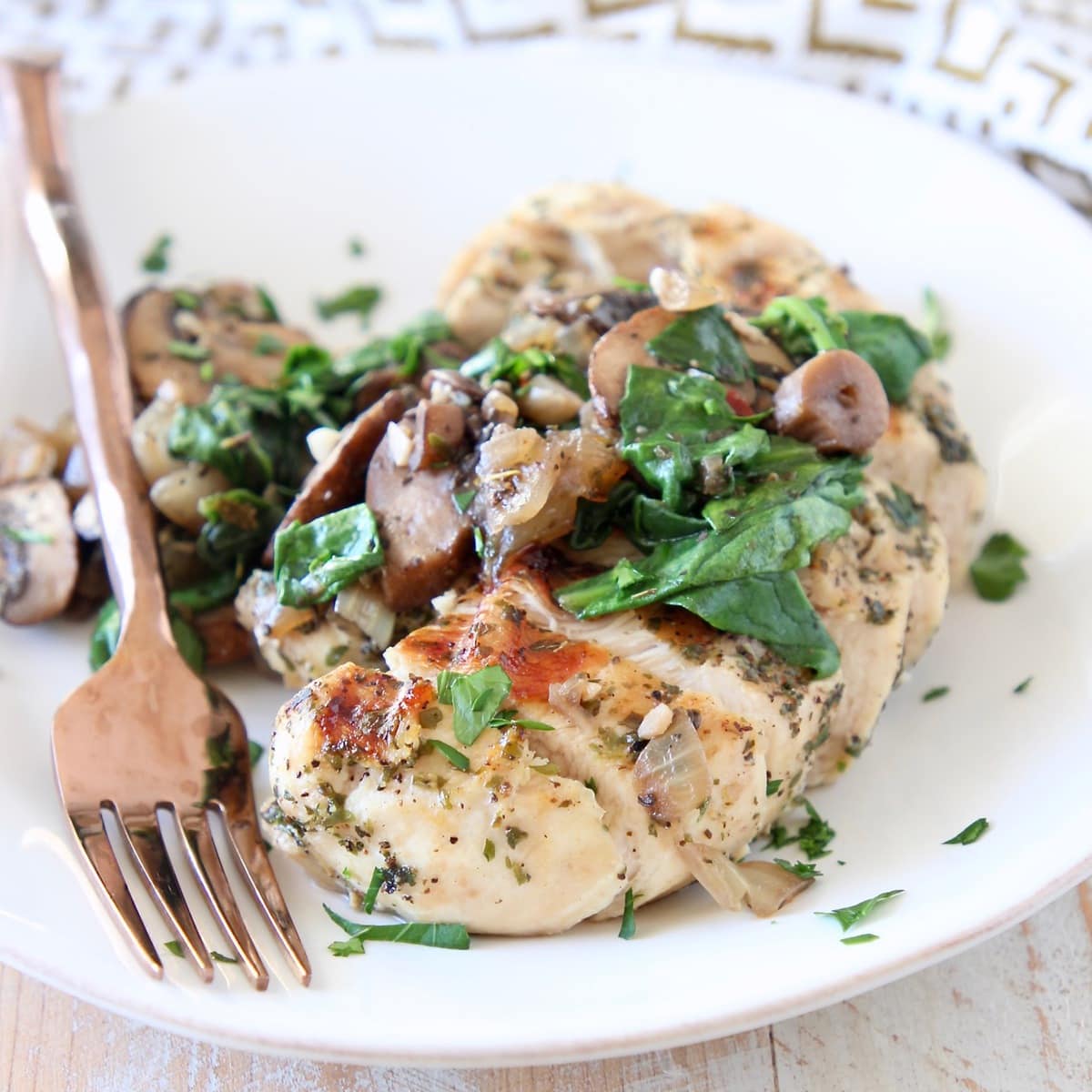 Garlic-Mushroom Chicken with Spinach