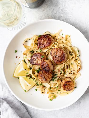 Pan-Seared Scallops with Lemon and Fresh Dill
