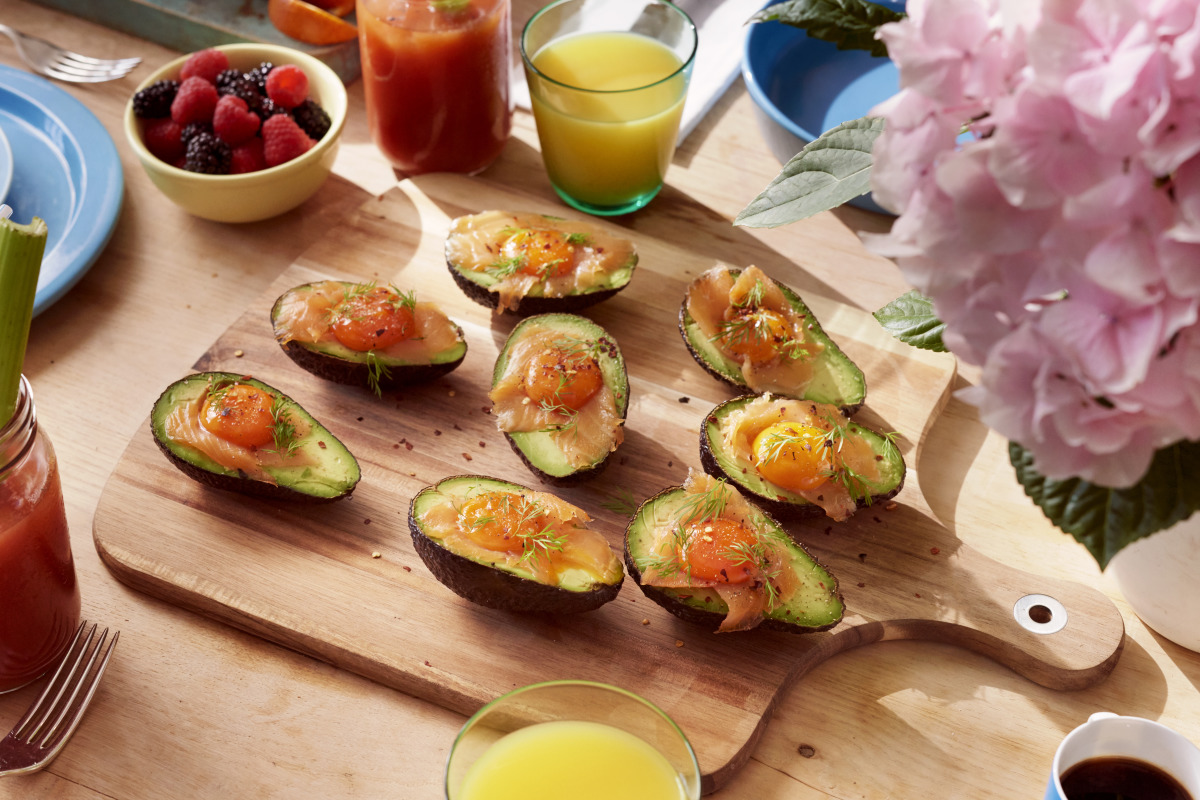 Cauliflower Crust Smoked Salmon and Avocado