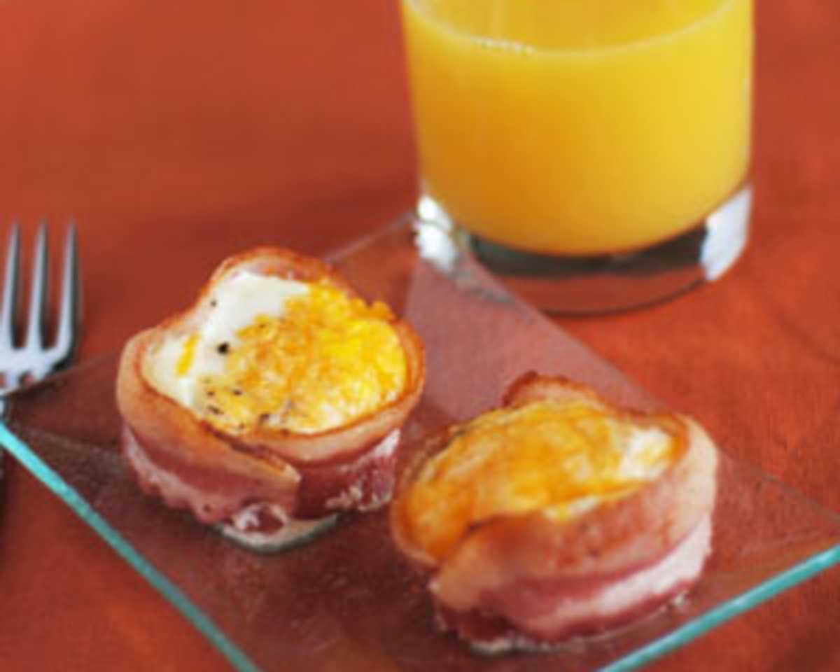 Cheesy Herb Egg Cups with Crispy Bacon