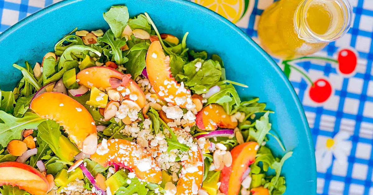 Fresh Peach and Arugula Salad with Balsamic Vinaigrette