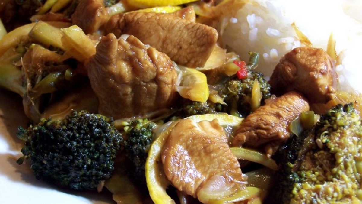 Slow Cooker Lemon-Ginger Chicken and Broccoli