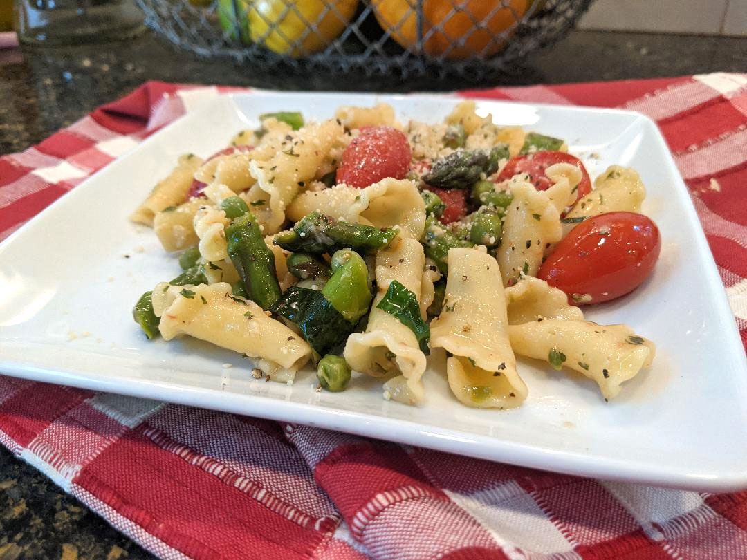 Lemon-Dill Pasta with Roasted Cherry Tomatoes and Asparagus