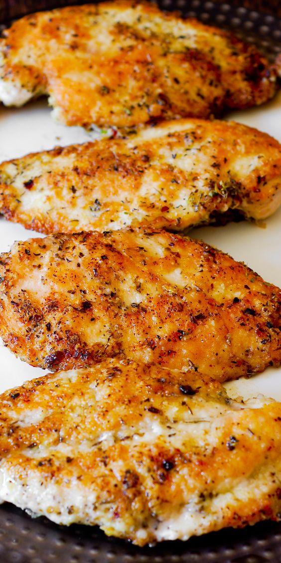 Pan-Seared Chicken Breasts with Lemon-Garlic Pan Sauce