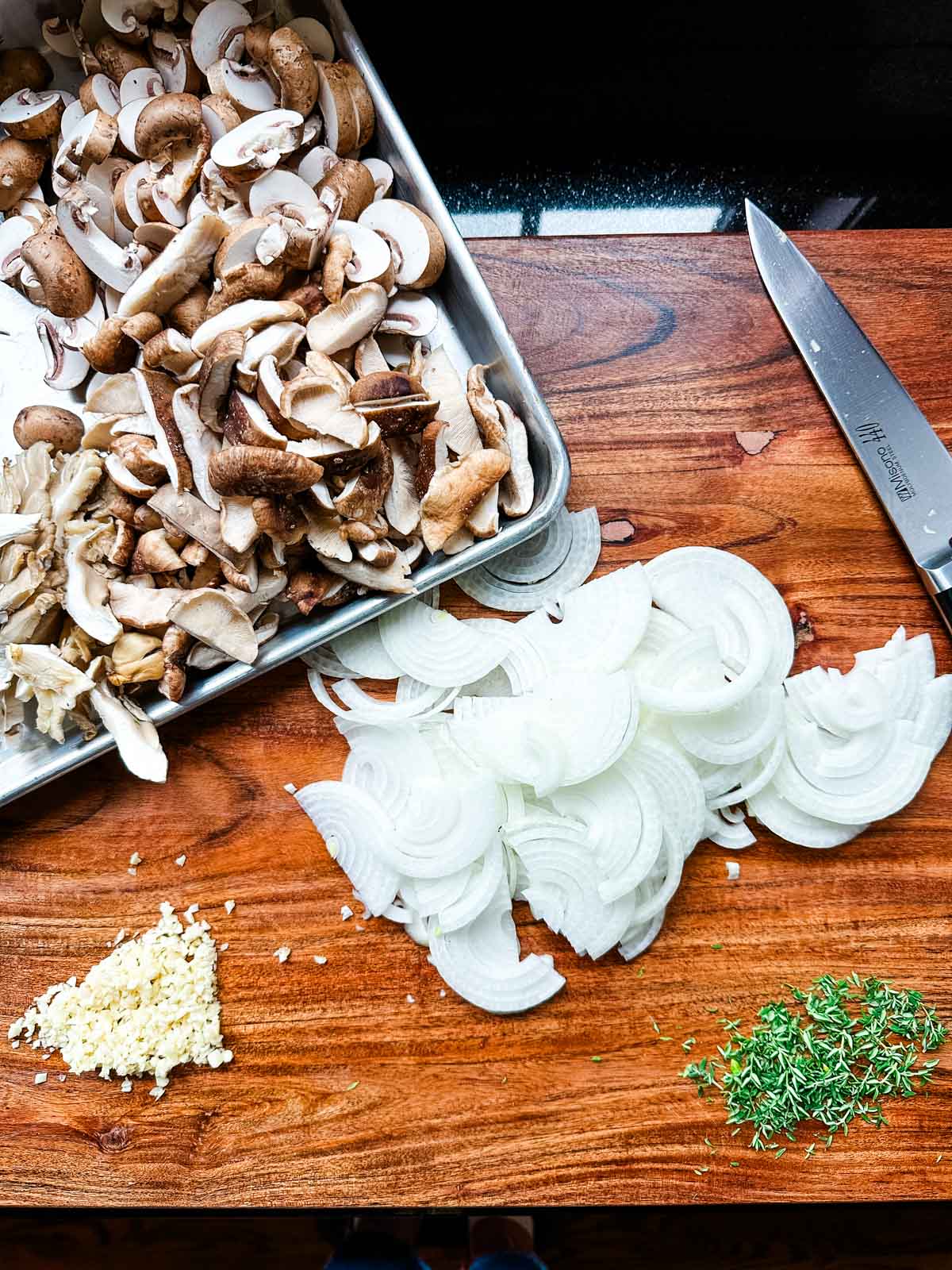 Pan-Seared Chicken with Caramelized Onions and Mushrooms