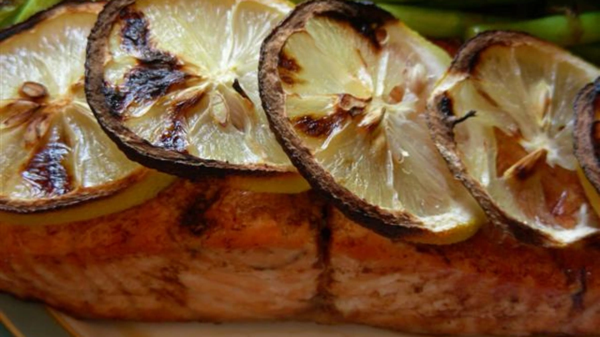 Pan-Seared Salmon with Lemon and Fennel
