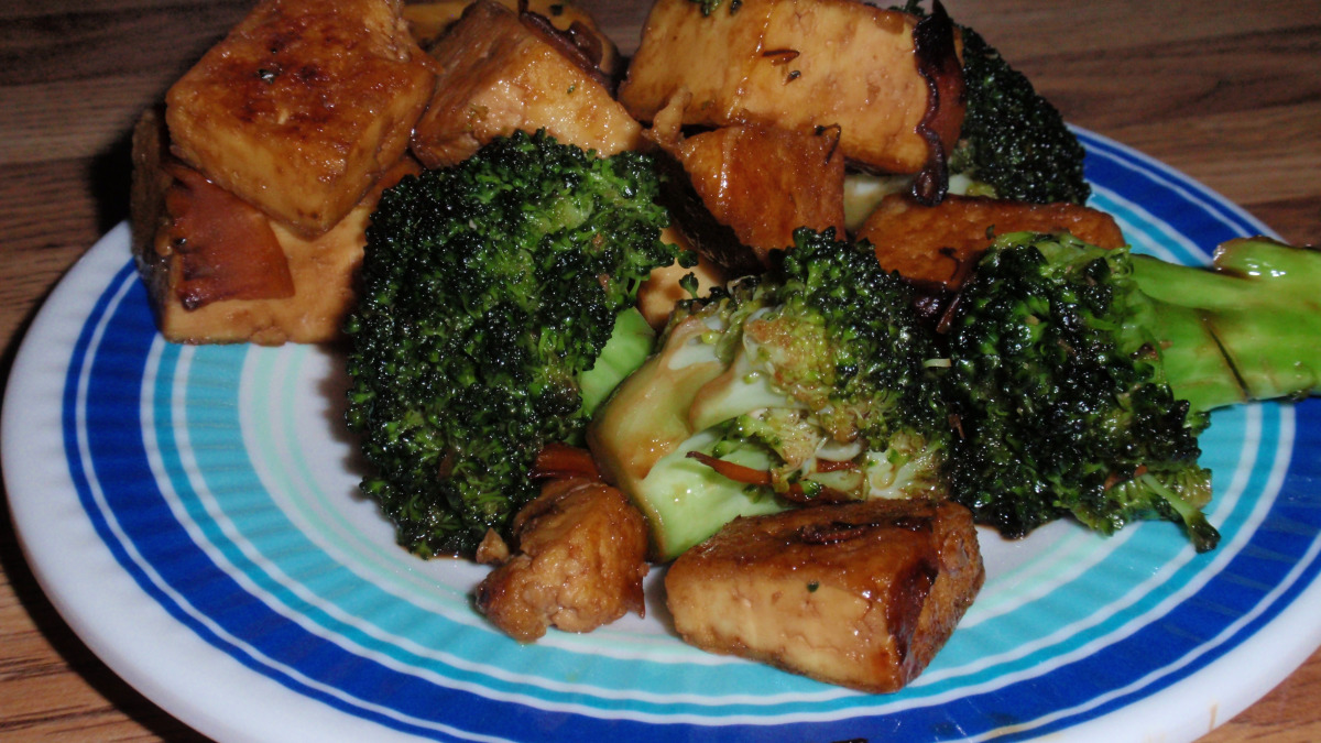 One-Pan Teriyaki Tofu with Broccoli and Rice