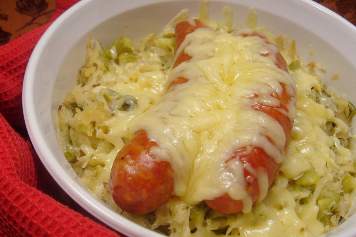 Stamppot with Smoked Sausage and Sauerkraut