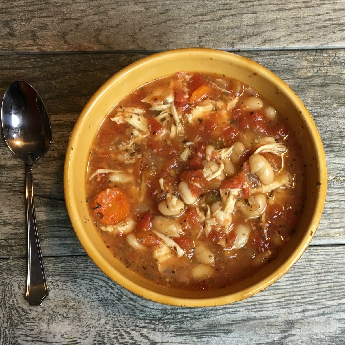 Slow-Cooked Chicken and Tomato Basil Stew