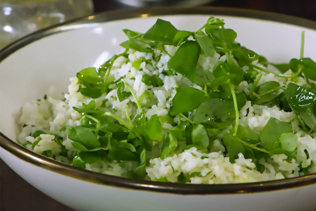 Herb-Infused Jasmine Rice with Peas