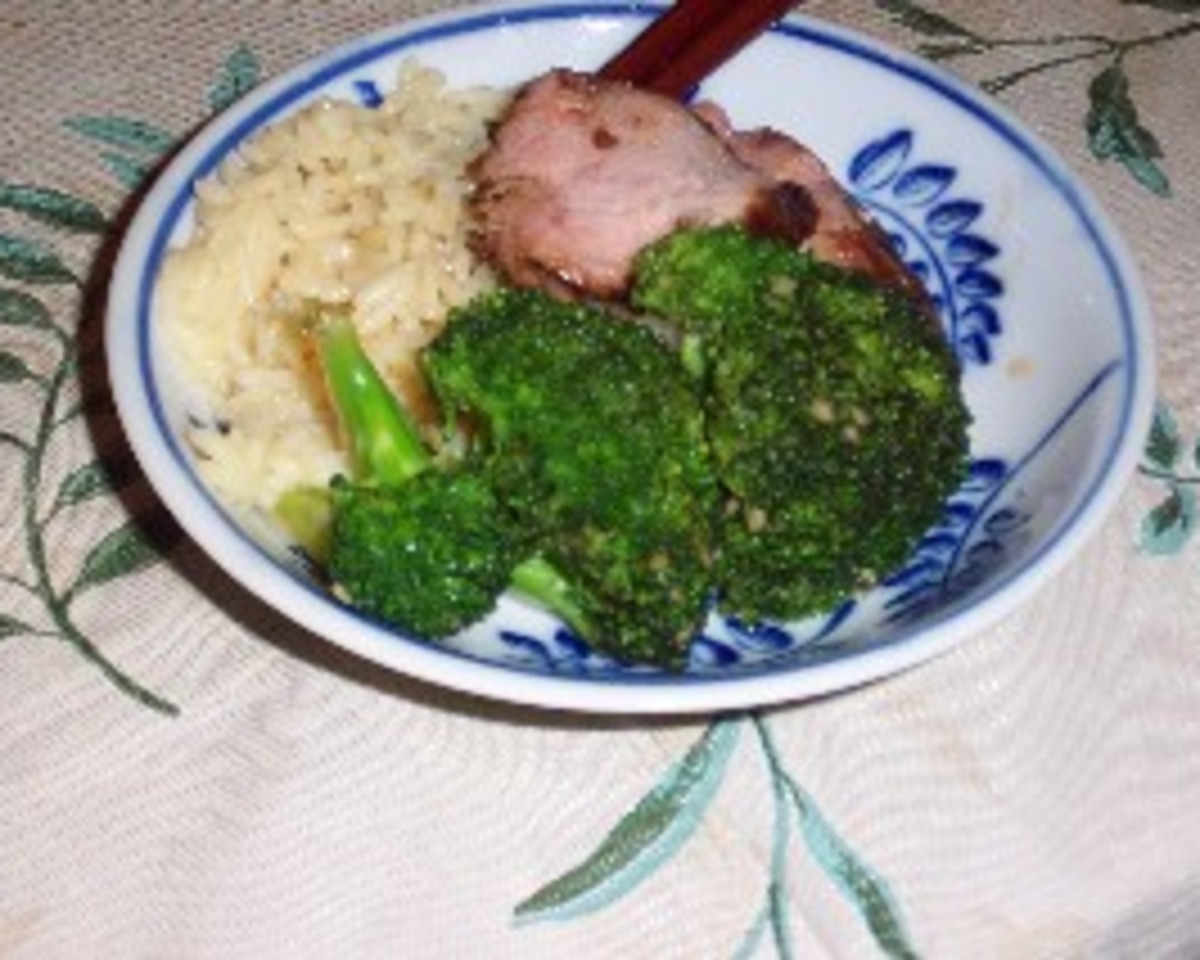 Sesame-Ginger Baked Chicken with Broccoli and Carrots