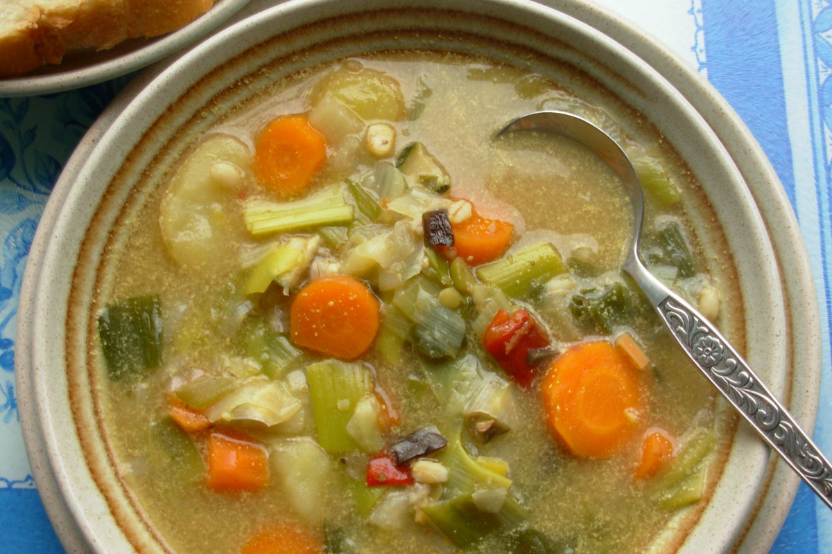 Herb-Infused Vegetable Broth with Avocado
