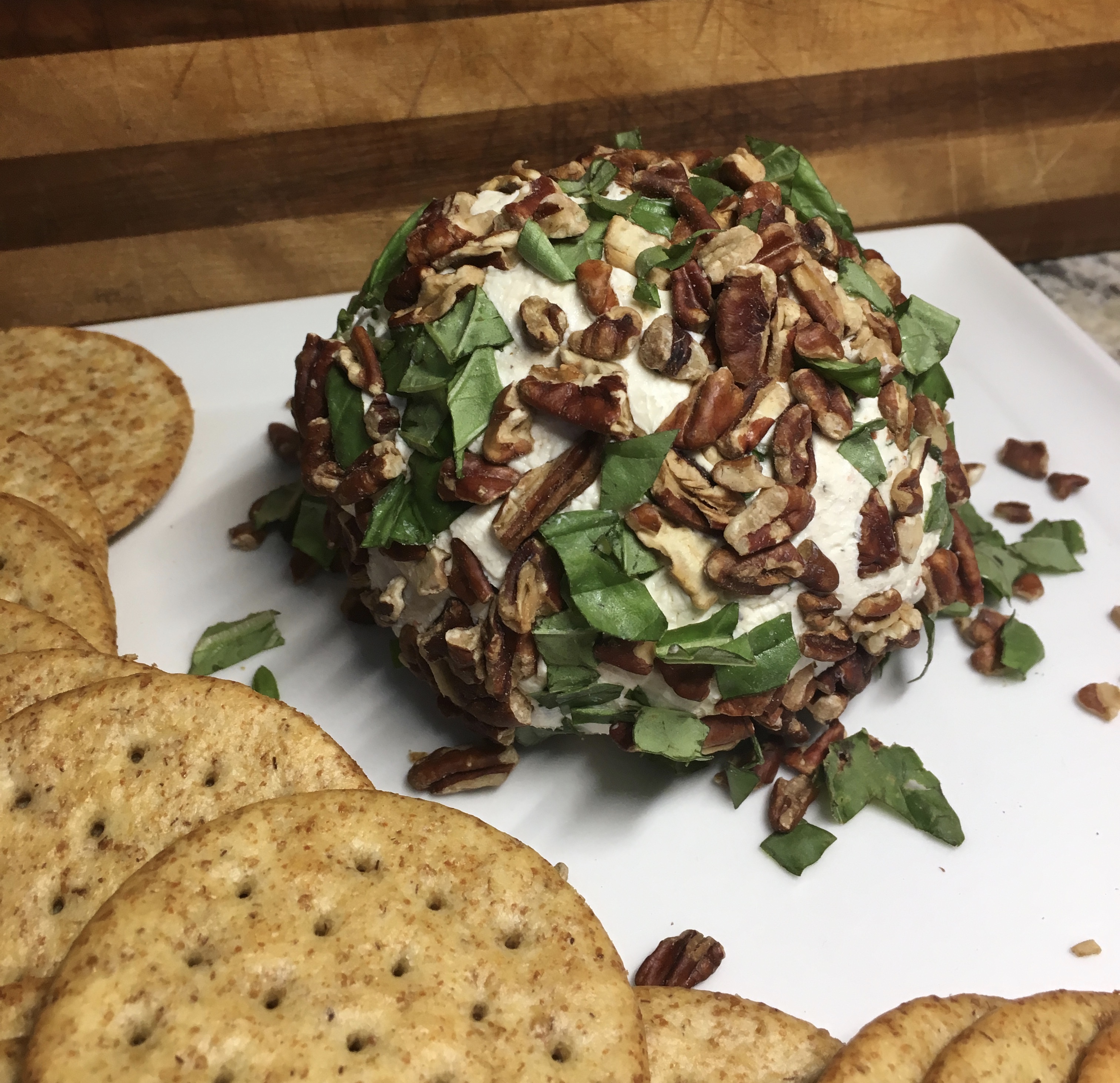 Sun-Dried Tomato and Basil Cheese Ring
