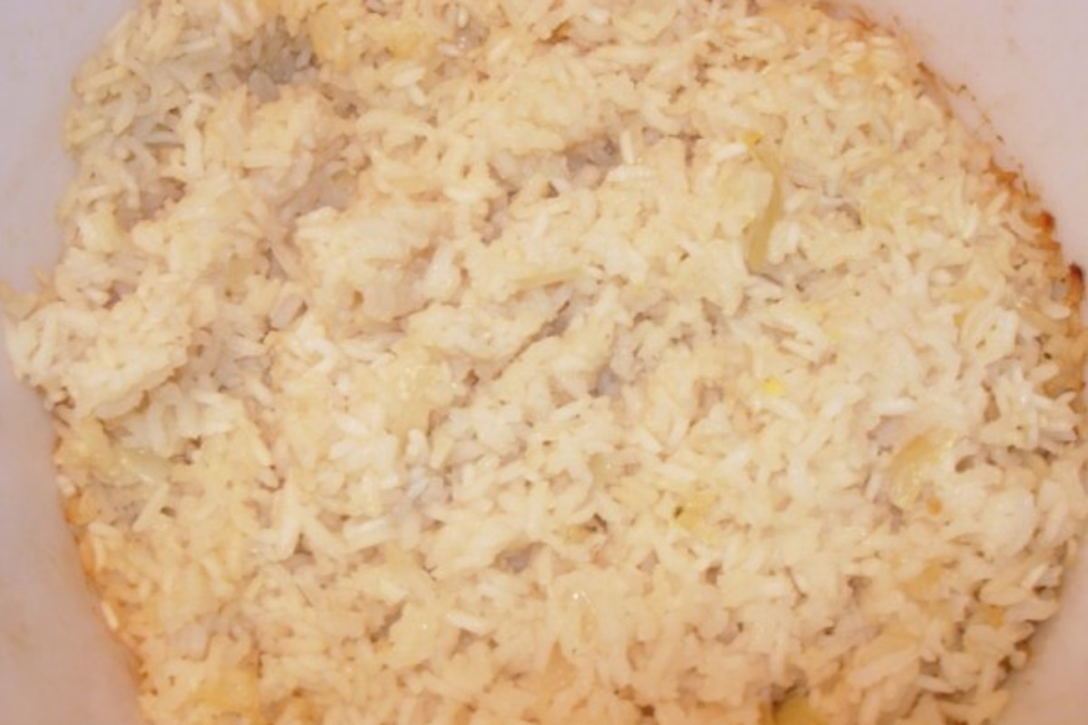 Garlic Rice Pilaf with Fresh Parsley