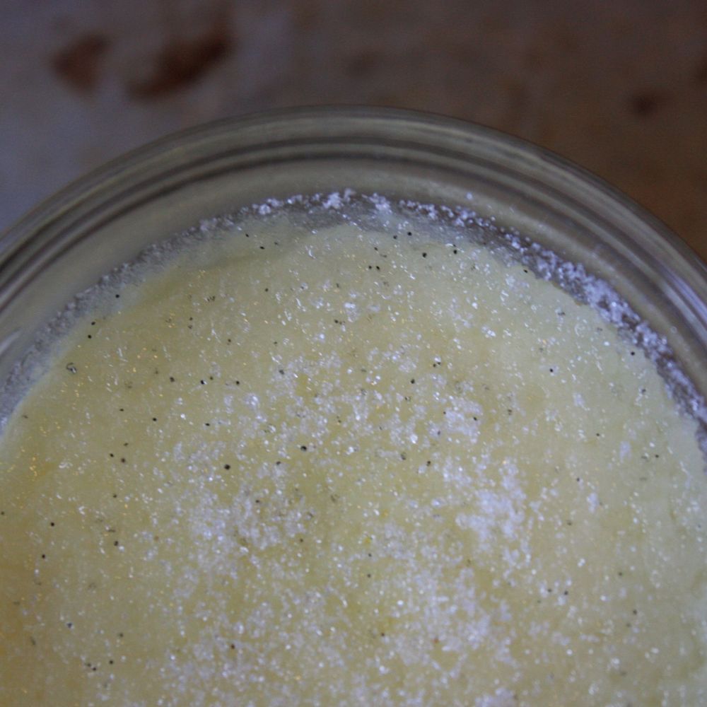 Vanilla Bean Crème Brûlée with Torch Caramelization