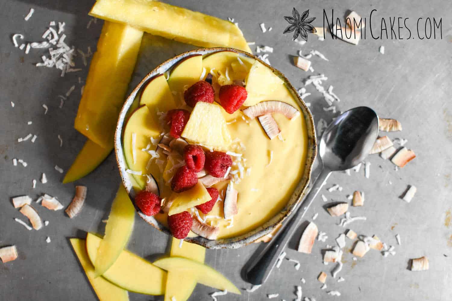 Mango-Pineapple Smoothie Bowl
