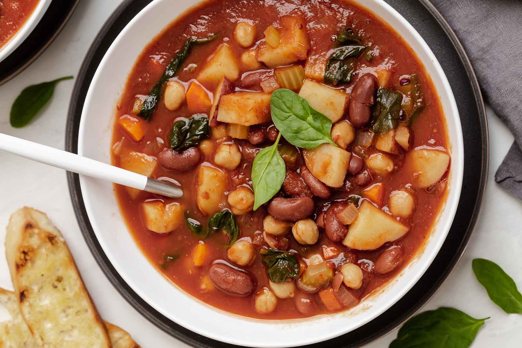 One-Pot Vegetable and Bean Soup