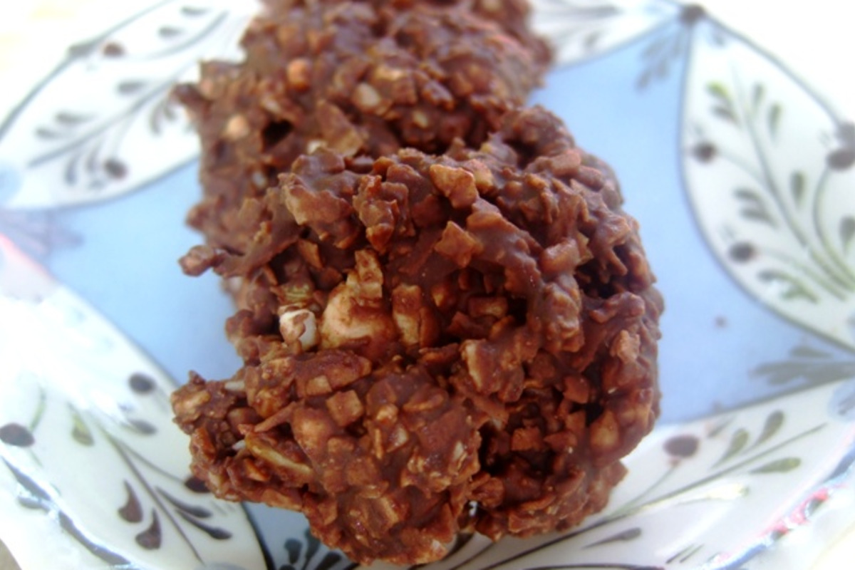 Coconut Macadamia Nut Clusters
