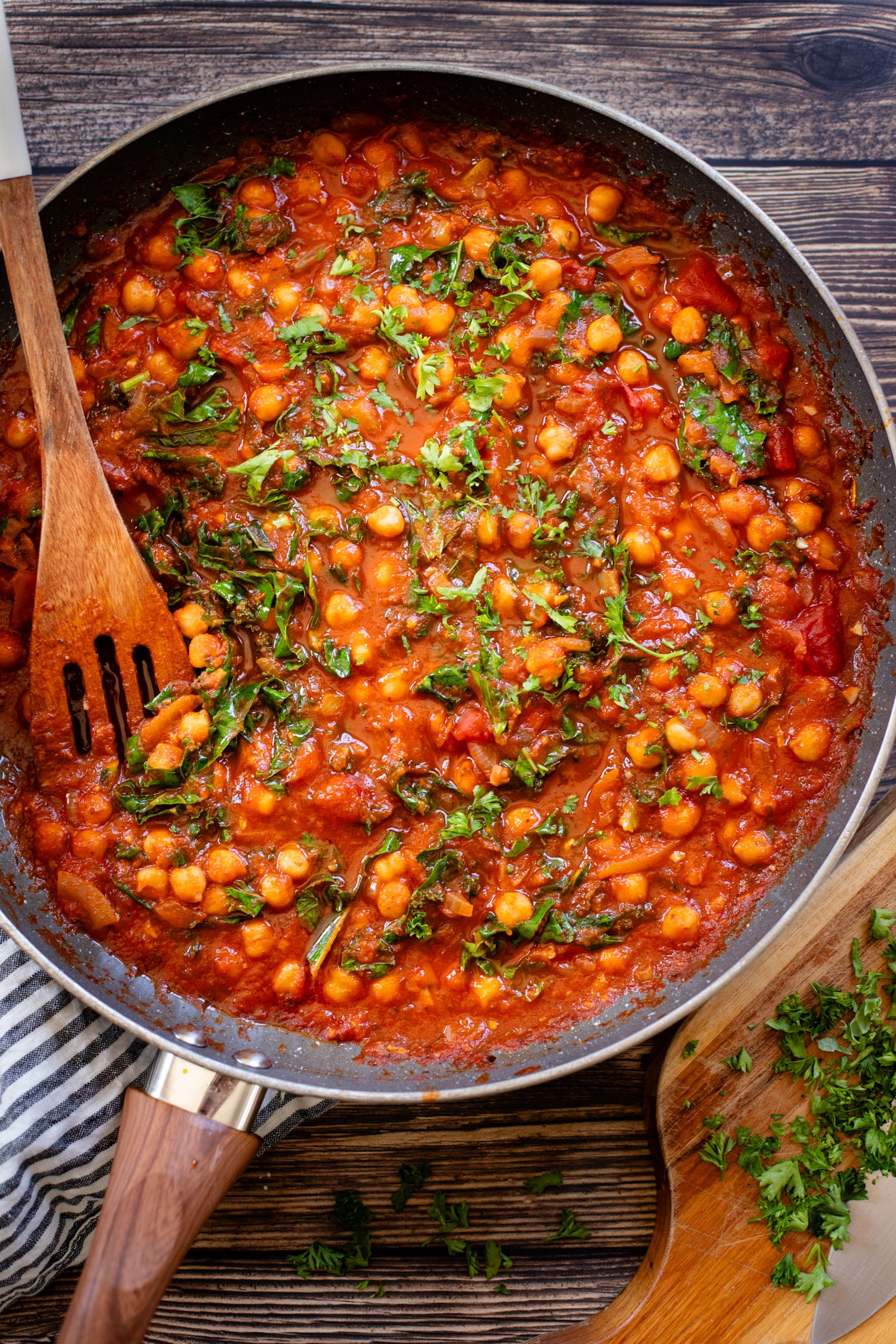 Tomato-Braised Chickpeas with Cumin