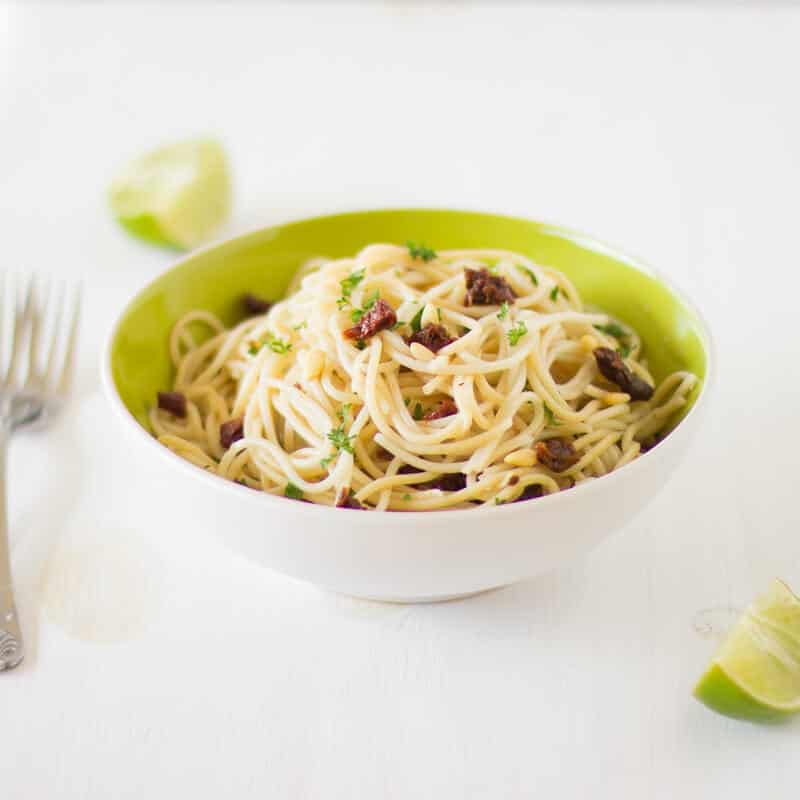 Lemon-Garlic Spaghetti with Sun-Dried Tomatoes