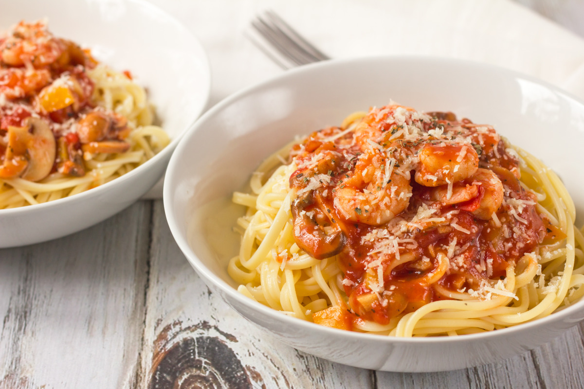 Linguine with Garlic-Saffron Shrimp