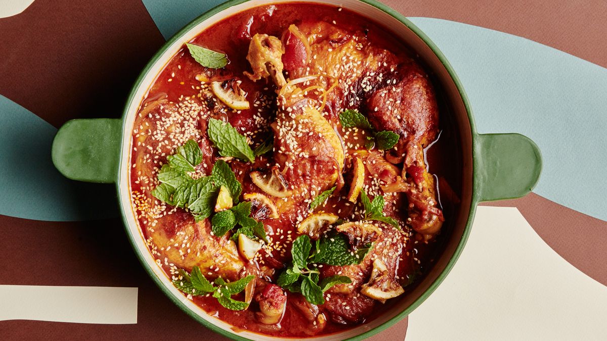 Tomato-Based Chicken Stew with Carrot and Onion
