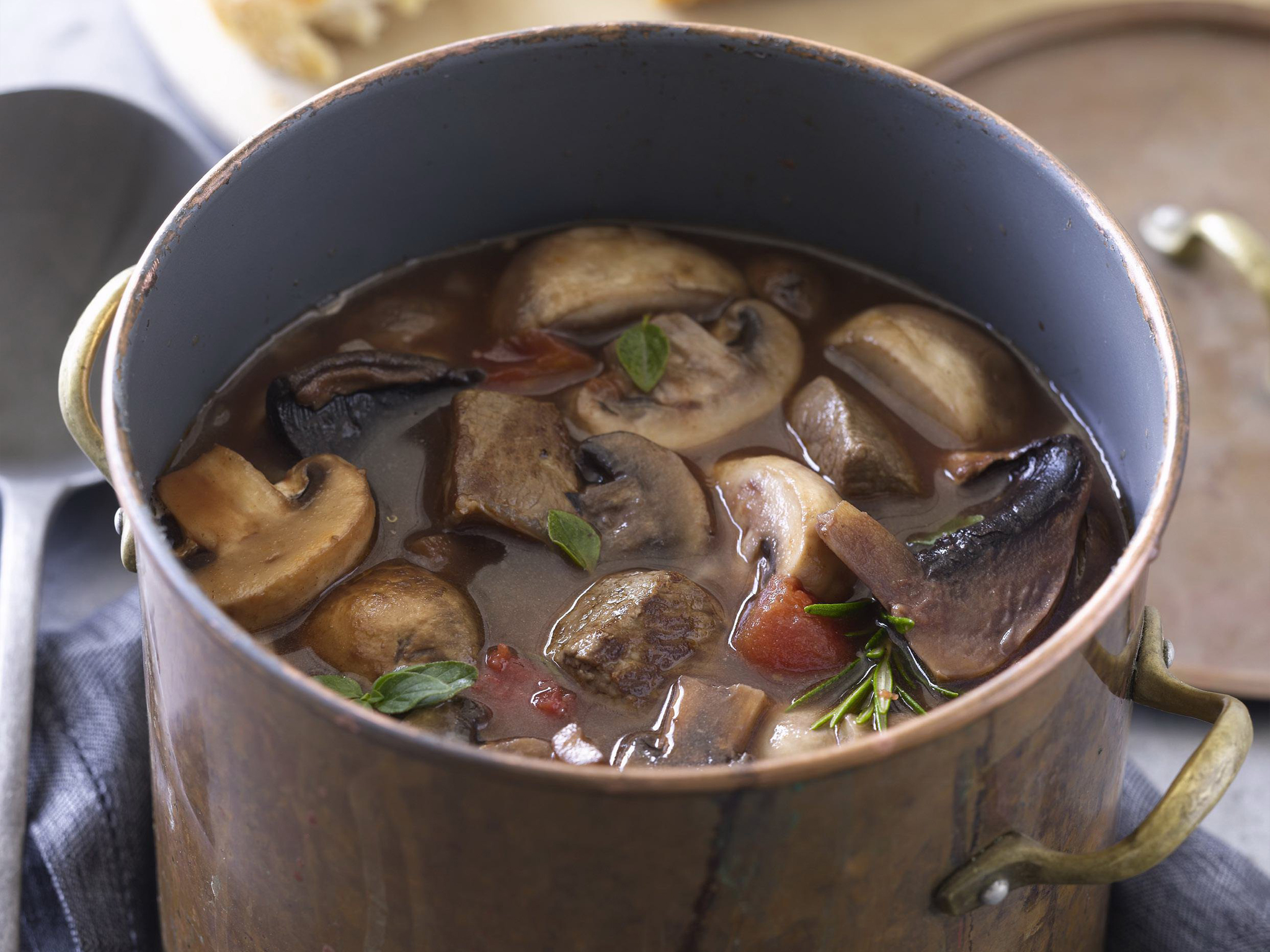 Slow-Simmered Beef Bourguignon with Mushrooms and Red Wine
