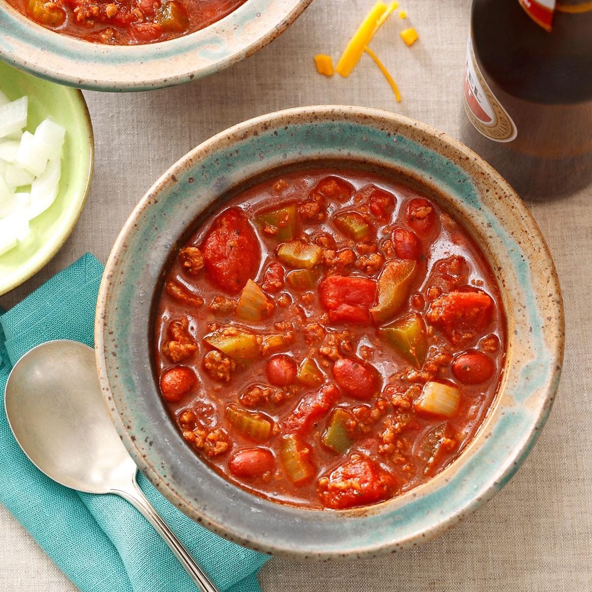 Vegetable-Packed Ground Beef Chili with Tomatoes and Mushrooms