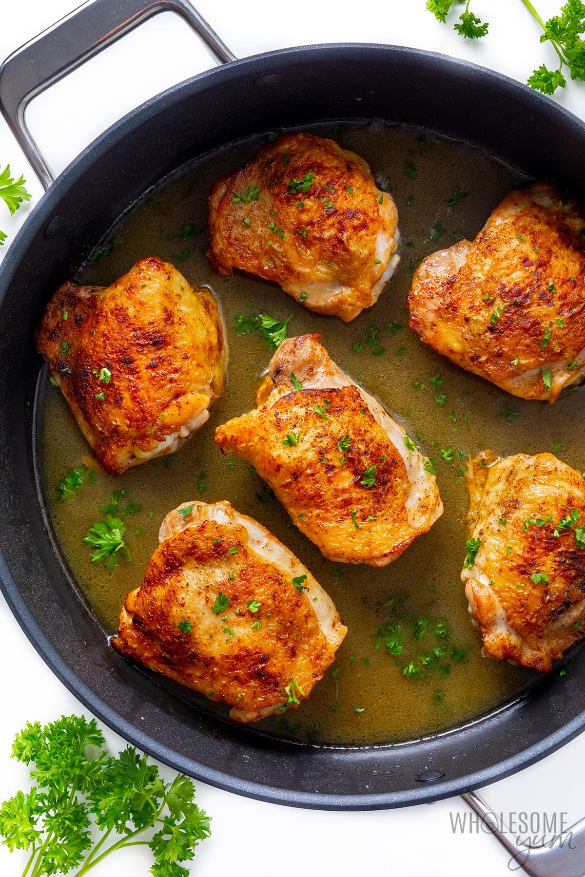 Pan-Fried Rosemary Chicken Thighs with Asparagus